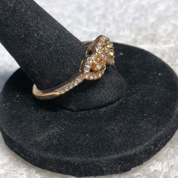 Cute heart shaped ring in topaz and white colored rhinestone NWOT - Picture 4 of 12